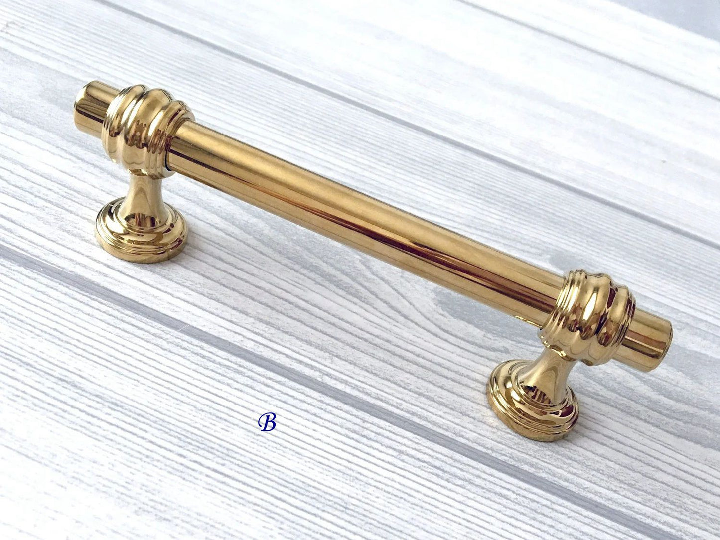 Schrankgriffe und Schubladengriffe aus poliertem Goldmessing | Lynns Hardware