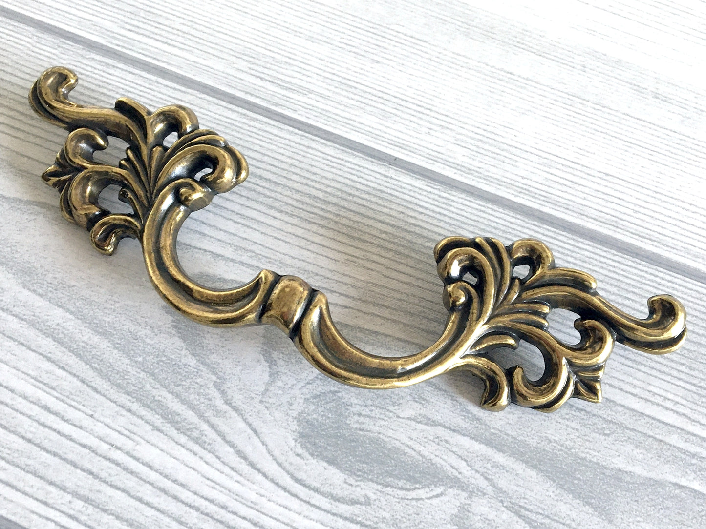 3-3/8" Victorian Leafy Drawer Pull Handle - Antique Bronze - LynnsHardware