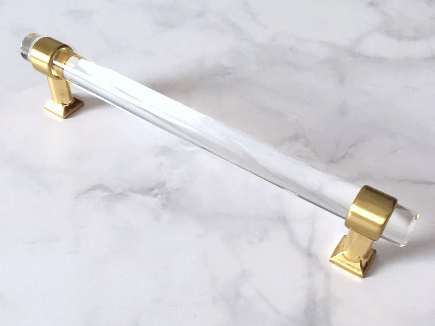 Schubladengriffe, Lucite, Schrankgriffe, Acryl, gebürstetes Goldmessing | Lynns Hardware | 2" 2,5" 3,25" Zentren