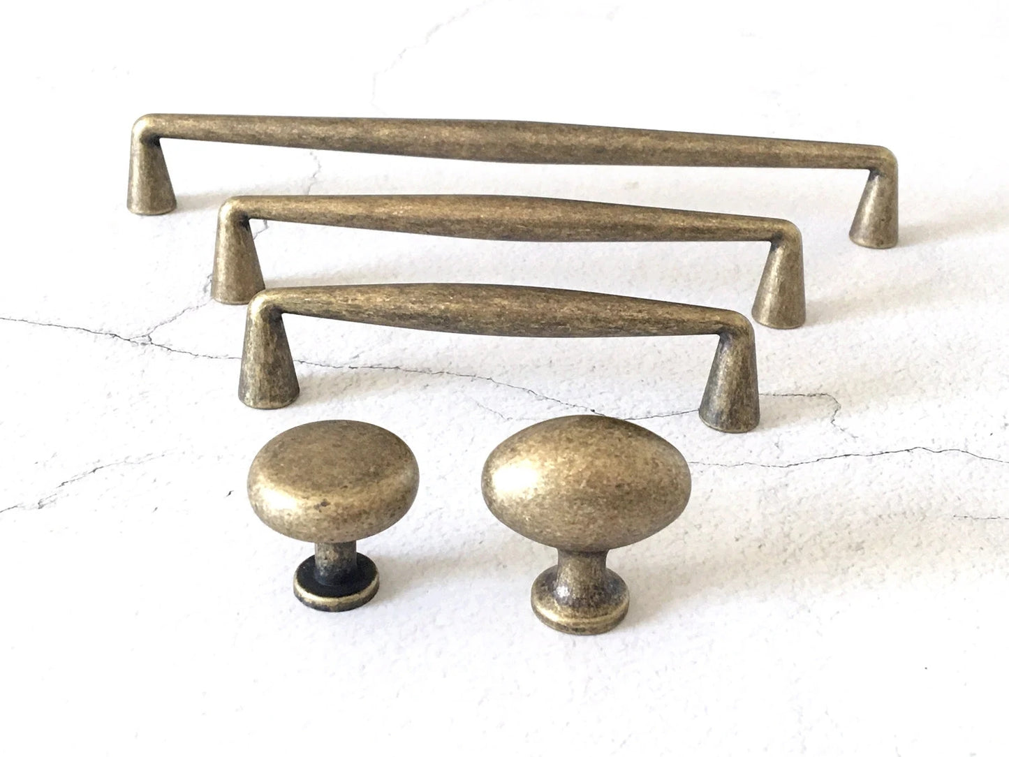 Antique Bronze Cabinet Pull Handles Dresser Drawer Knobs Rustic Retro Kitchen Hardware
