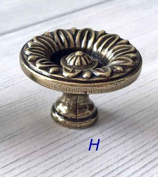 Antique Bronze Floral Drawer Pull Knobs - Lynns Hardware