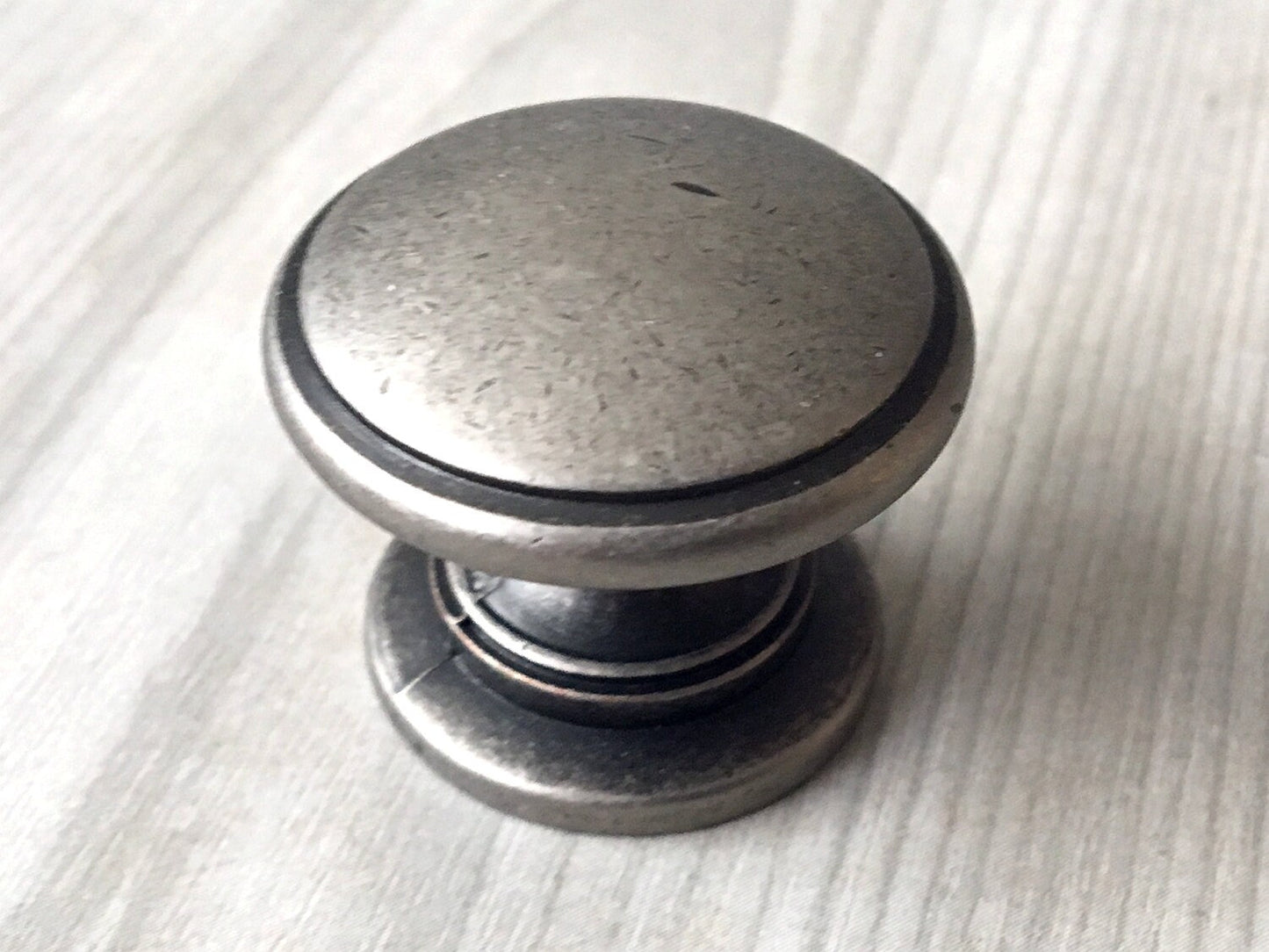 4 1/2" Schubladengriffe Antik Schwarz Silber Zinn Tropfengriff Bail Kommode Pulls Rustikale Schrankgriffe Griff Lynns Hardware 114 mm 4,5"