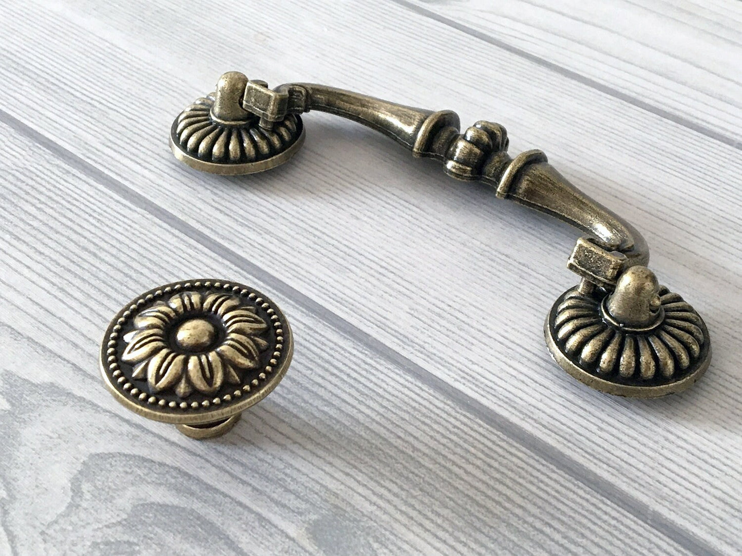 4 1/2" Viktorianischer Antik Bronze Schubladengriff | Floraler Schrankknopf