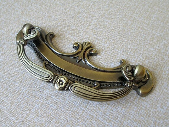 2.5" Vintage Style Drop Bail Dresser Pulls 2-1/2 Inch 64 mm Centers
