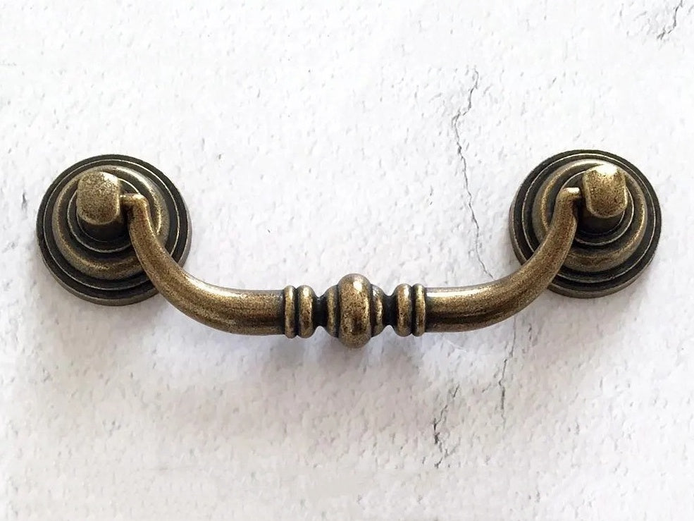 4-1/4 Inch Centers Drawer Pulls Antique Bronze Silver Bail Handle 4.25 Holes