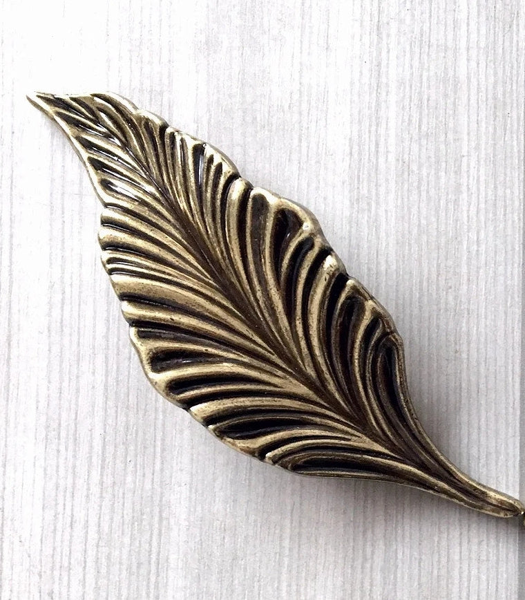 1.25" Vintage Style Leafy Drawer Pull Handles, Left Right Pair