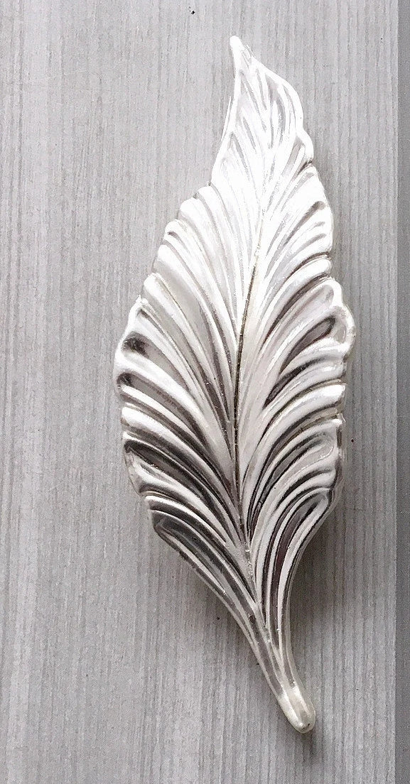 1.25" Vintage Style Leafy Drawer Pull Handles, Left Right Pair