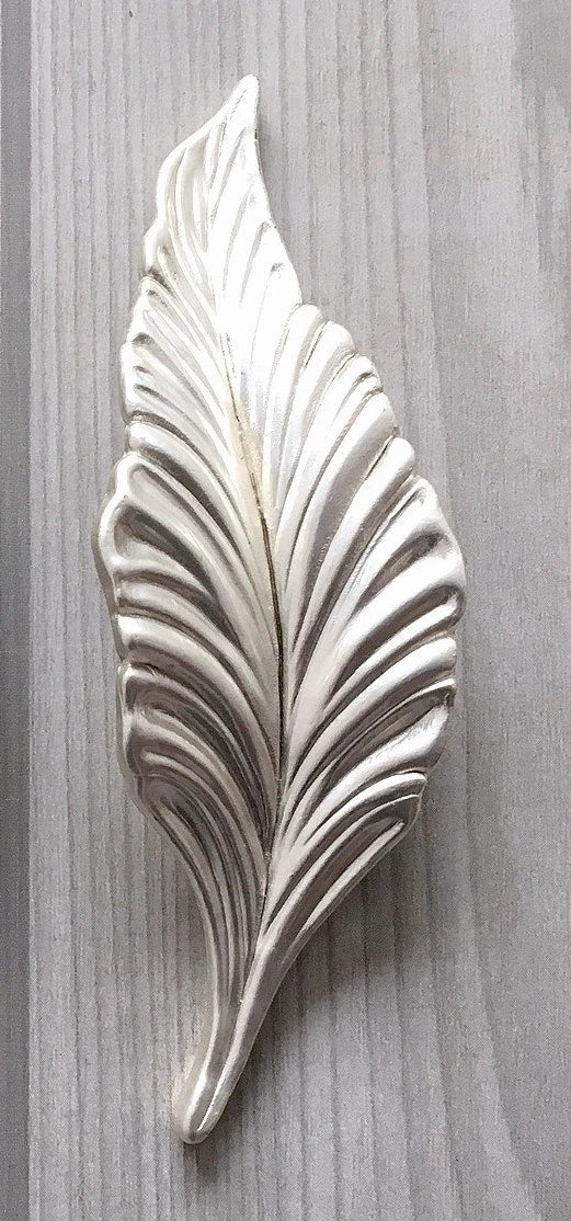 1.25" Vintage Style Leafy Drawer Pull Handles, Left Right Pair