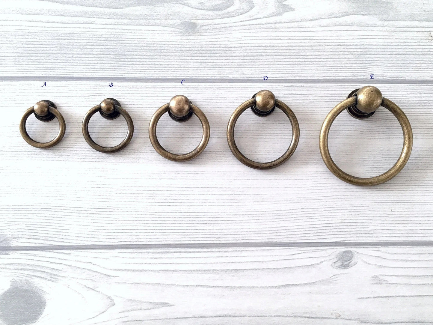 Bouton de tiroir suspendu en laiton, bronze antique, non laqué