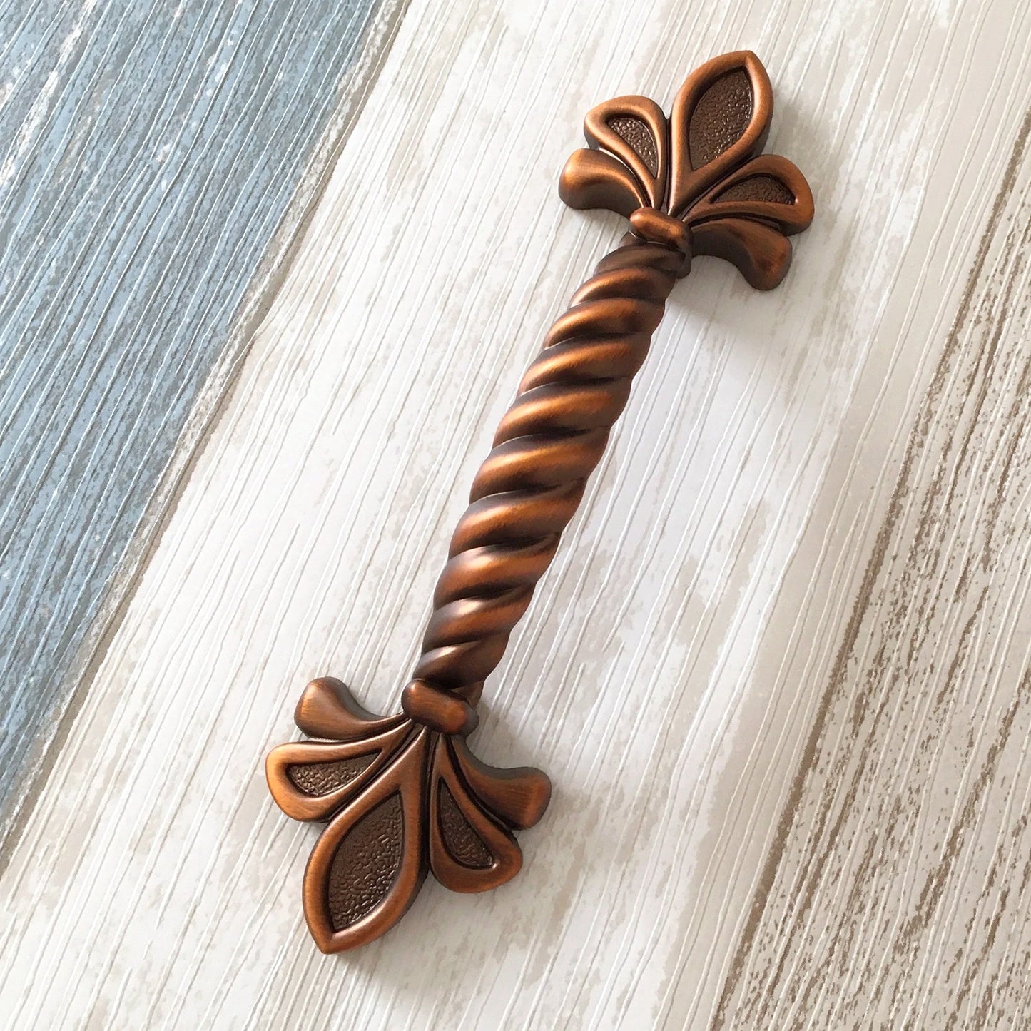 2.5" 64 mm Fleur De Lis Cabinet Pull, Vintage Style Drawer Handle