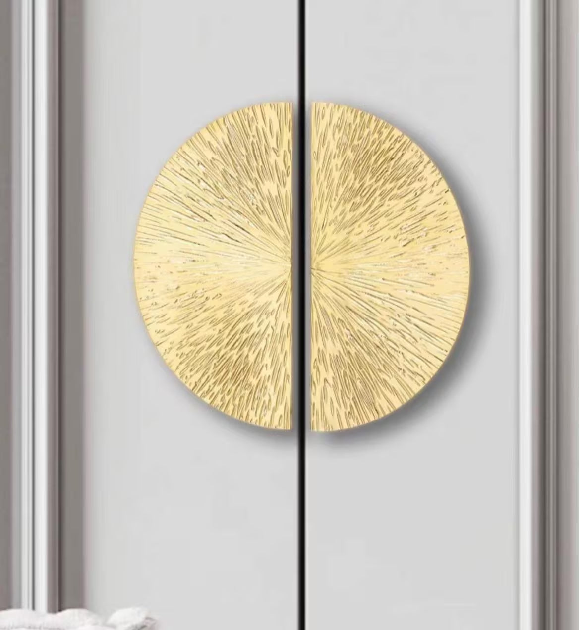 1.25" 2.5" Starburst Half Moon Drawer Pulls - Polished Brass/Chrome - LynnsHardware
