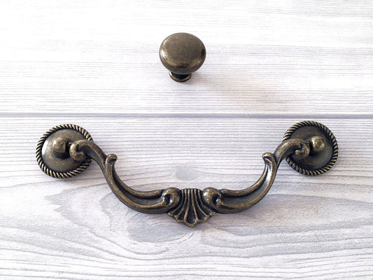 5.5“ Vintage Style Bail Drawer Pulls Drop Handle, Round Knob, Antique Bronze