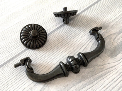 4.5" Vintage Style Antique Black Bail Drawer Pull