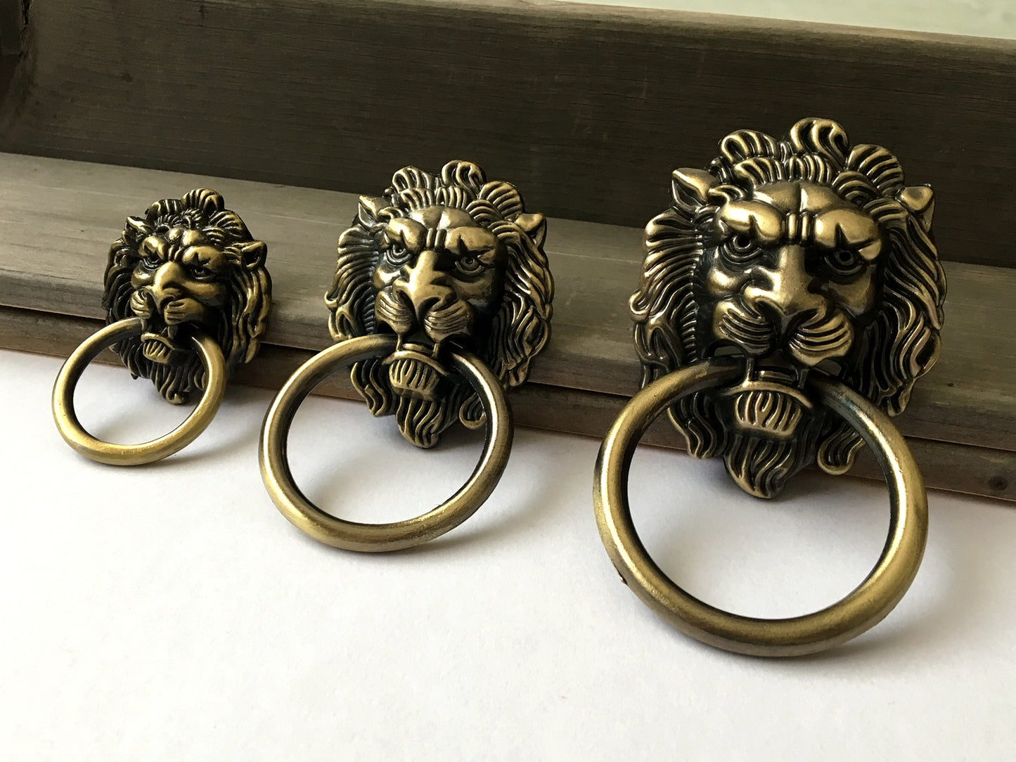 1.25" 1.75" Lion Head Drop Ring Pull - Antique Bronze