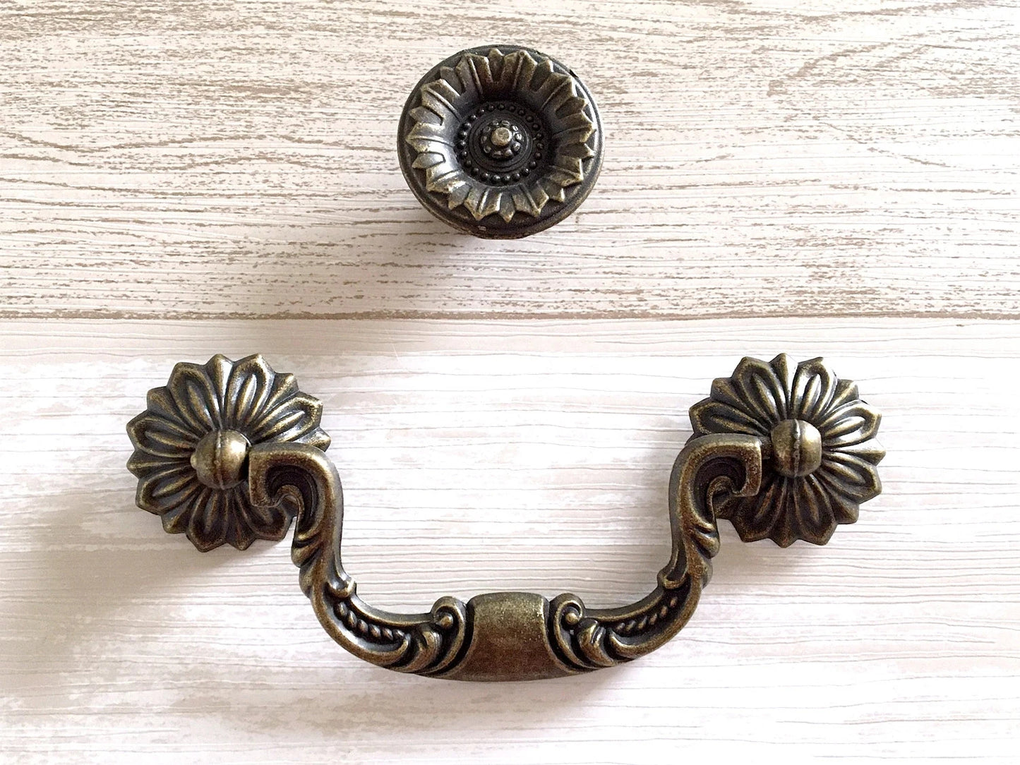 3.75" Drop Bail Drawer Pulls, Floral Knob, Vintage Style, Antique Bronze