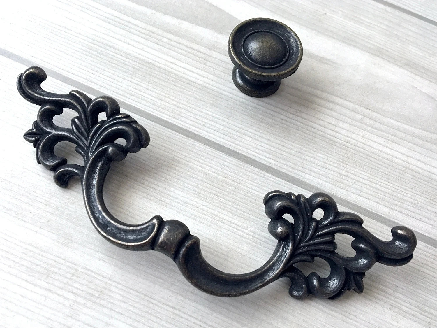 2.75" Drawer Pull Dark Antique Bronze