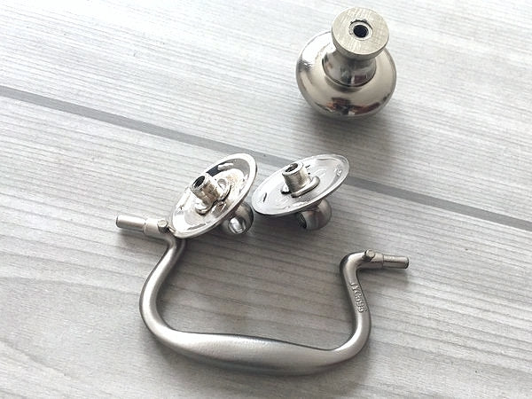 2.75" Drawer Pulls Nickel 70 mm
