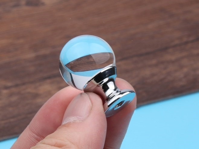 Small Clear Glass Cabinet Pull - 3/4 In Diameter