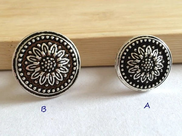 Sunflower Drawer Knobs and Pulls, Antique Silver Black, Retro Kitchen Hardware