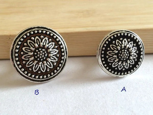 Sunflower Drawer Knobs and Pulls, Antique Silver Black, Retro Kitchen Hardware