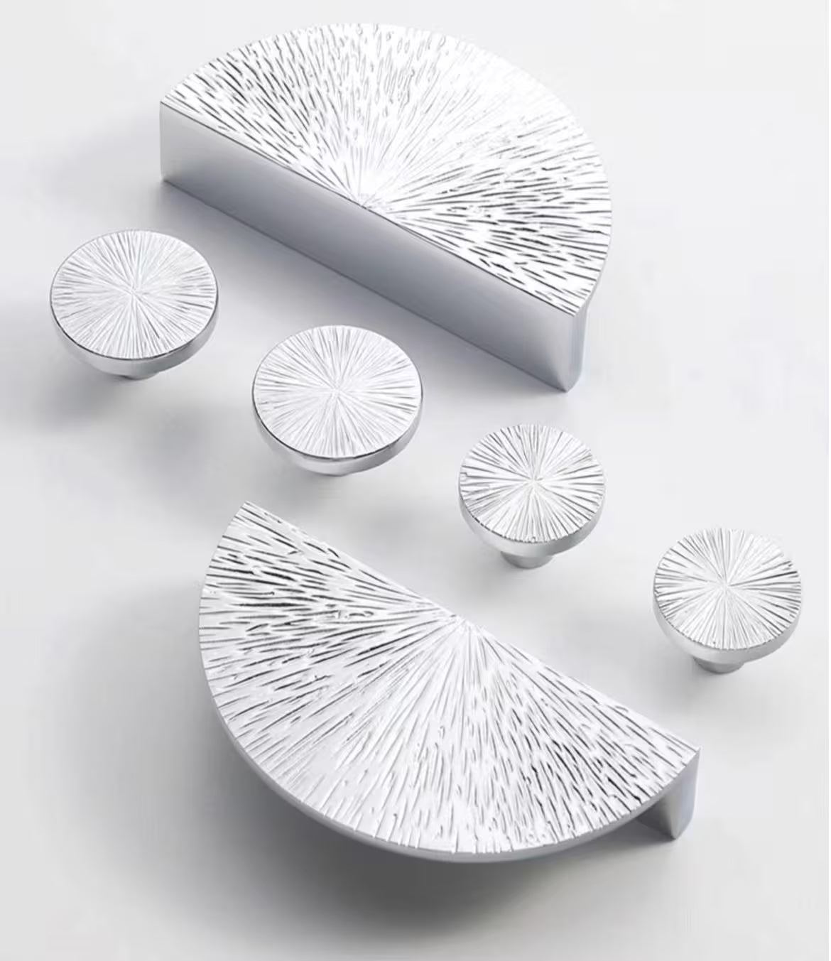 1.25" 2.5" Starburst Half Moon Drawer Pulls - Polished Brass/Chrome - LynnsHardware
