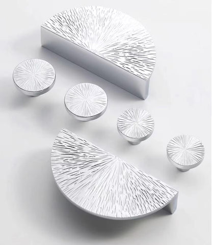 1.25" 2.5" Starburst Half Moon Drawer Pulls - Polished Brass/Chrome - LynnsHardware