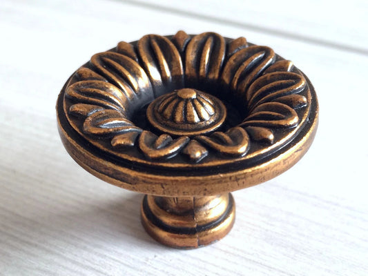 Antique Gold Brass Leafy French Provincial Drawer Pulls, Floral Knobs