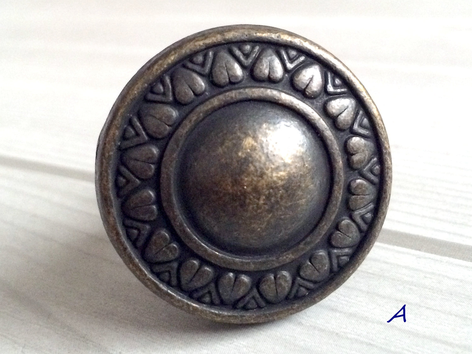 5.5" Vintage Drop Ring Pull & Swing Bail Handle - Dark Antique Bronze - LynnsHardware