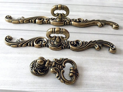 Georgian Antique Bronze Cabinet Drop Pull & Ring Knob with Backplate
