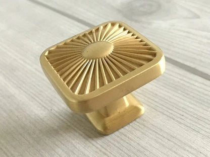 3 Inch Gold Cup Drawer Pulls, Square Cabinet Knob, Kitchen Hardware, 76 mm Holes