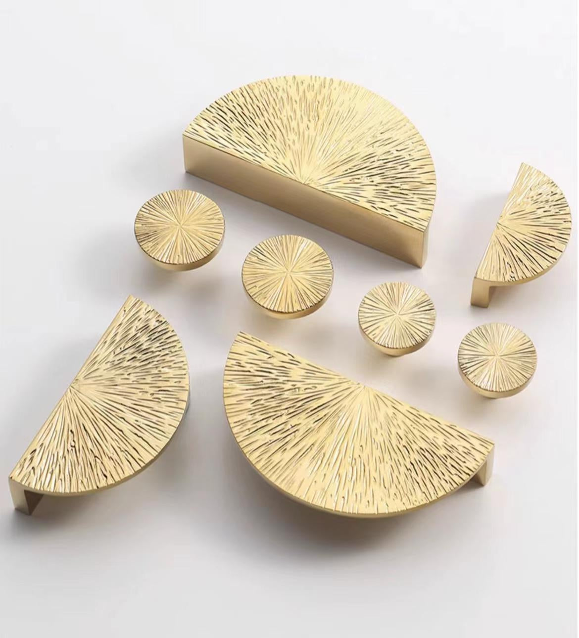 1.25" 2.5" Starburst Half Moon Drawer Pulls - Polished Brass/Chrome - LynnsHardware