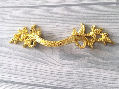 2.5" 3.75" Ornate Polished Gold Leafy Drawer Pull - French Provincial