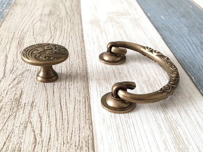 2.75" to 3" Centers Brass Drop Bail Drawer Pull with matching knob, Vintage Style, Antique Bronze Black