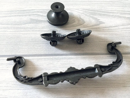 5.25" Dark Antique Bronze Vintage Style Bail Drawer Pull