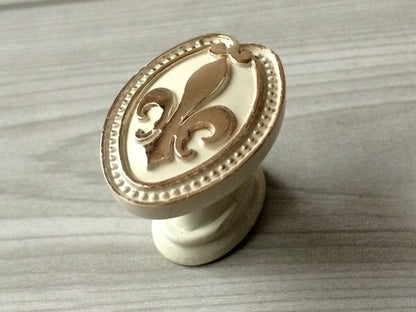 Fleur De Lis Cabinet Pulls and Knobs, 3.75" Centers, Bronze, Creamy White