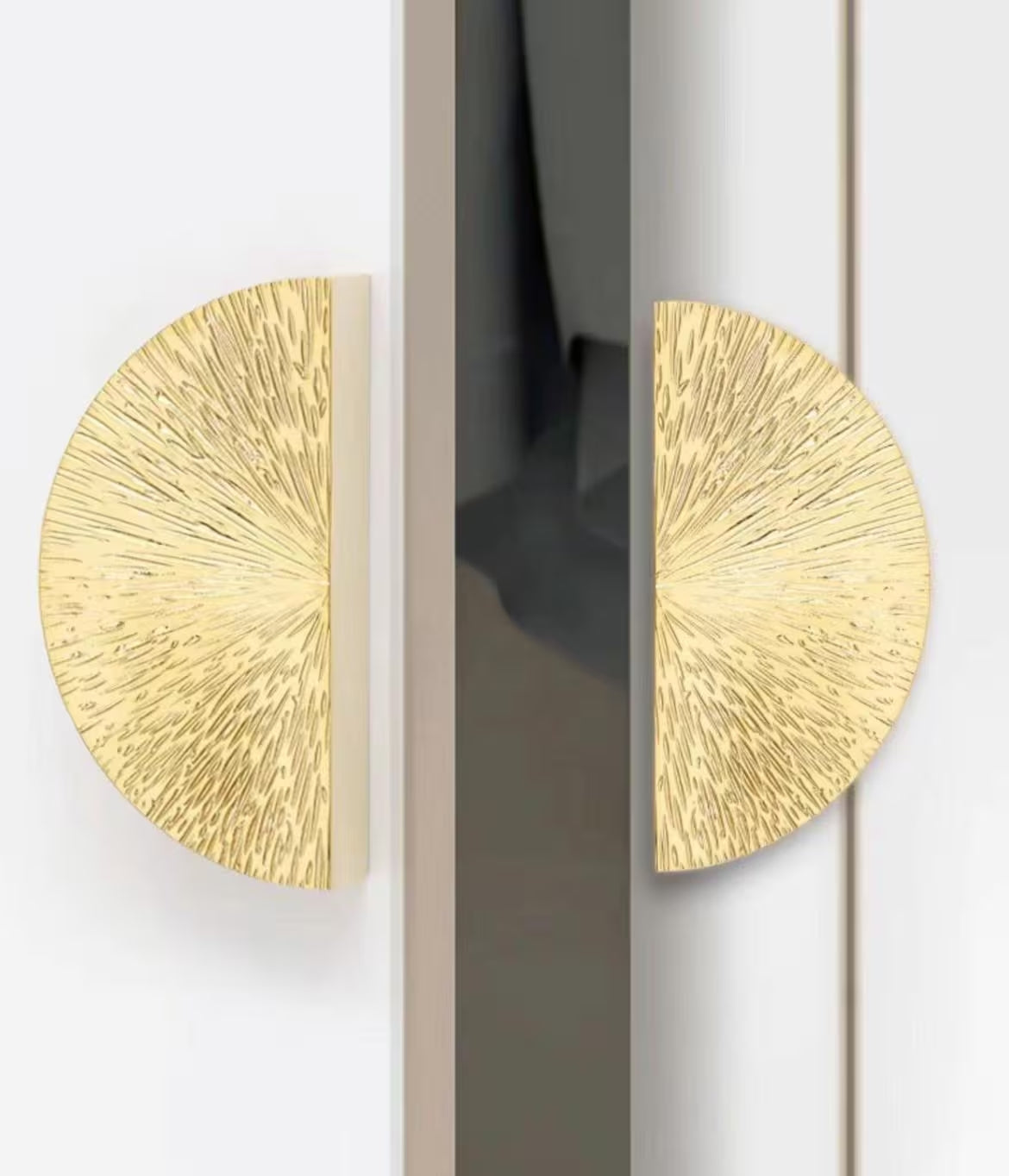1.25" 2.5" Starburst Half Moon Drawer Pulls - Polished Brass/Chrome - LynnsHardware