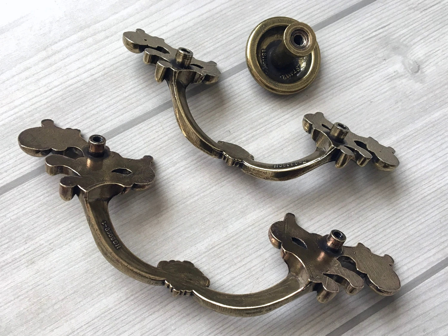 French Provincial Drawer Pull Antique Bronze - 2-3/8" 2.5" 3.75" - LynnsHardware