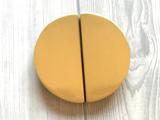 Goldfarbene Halbmond-Griffe für Schubladen, 6,35 cm Mitte, Mid Century MCM | Lynns Hardware 