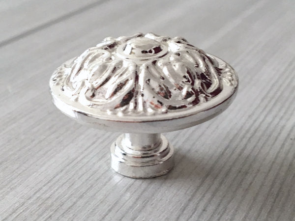 Ornate Shiny Silver Patterned Drawer Knob