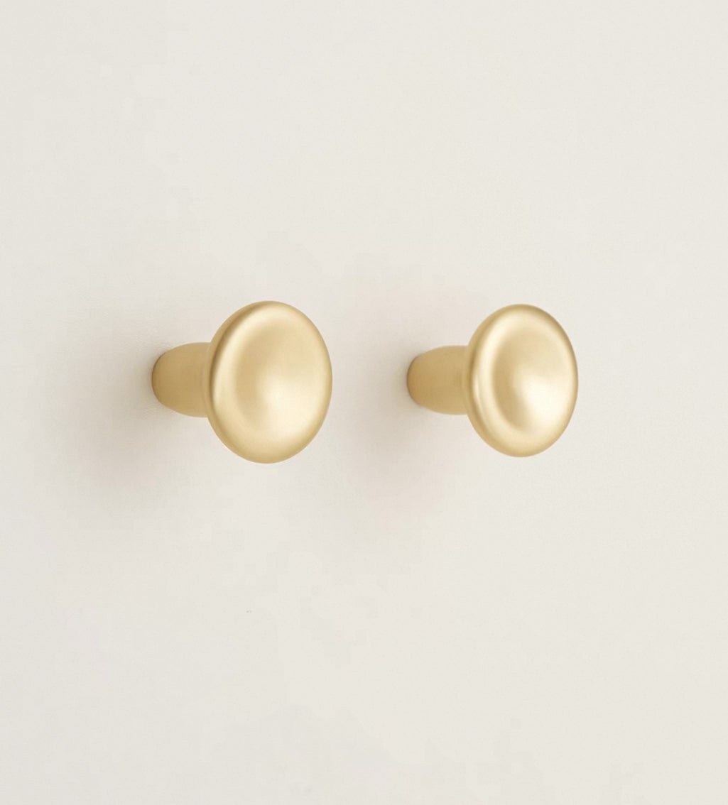 Brushed gold cupboard pulls for classic decor