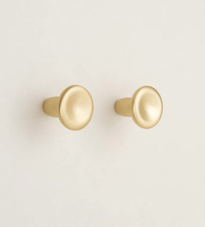 Brushed gold cupboard pulls for classic decor