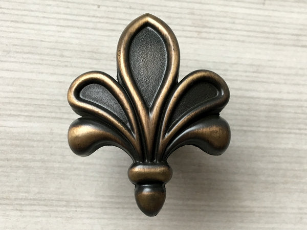 Fleur De Lis Cabinet Pulls, Vintage Style Drawer Knobs, Bronze Black White Gold Brass