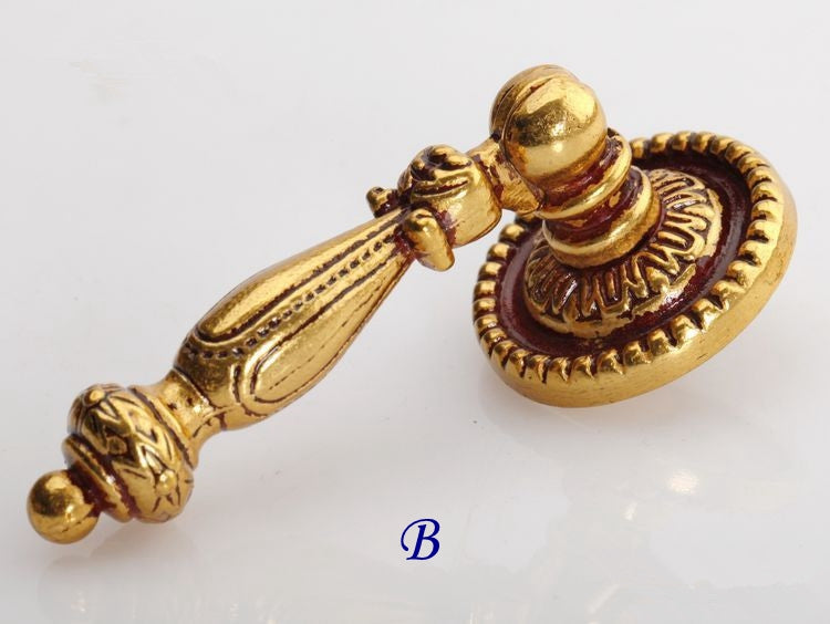 Antique Gold Brass Cabinet Pulls - Ornate Retro Handles 64mm 96mm - LynnsHardware