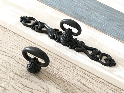 Vintage Style Ring Pull & Drawer Knob w. Backplate, Antique Black