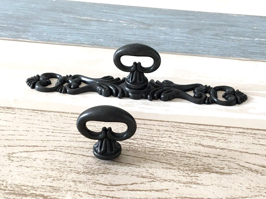 Vintage Style Ring Pull & Drawer Knob w. Backplate, Antique Black