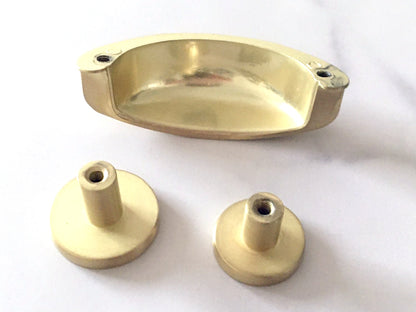 2.5" Gold Cup Drawer Pull & Disc Knob - LynnsHardware