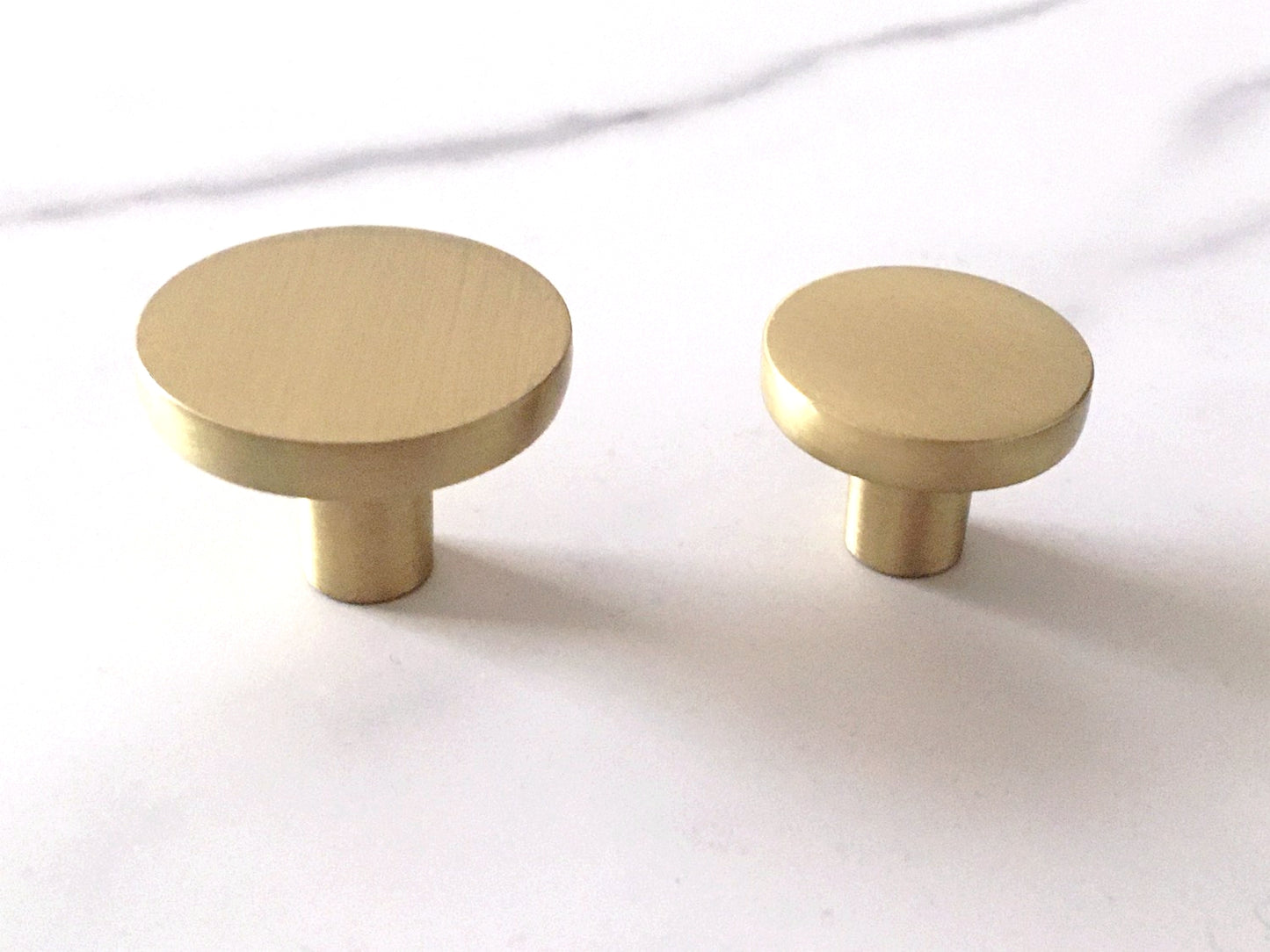 2.5" Gold Cup Drawer Pull & Disc Knob - LynnsHardware