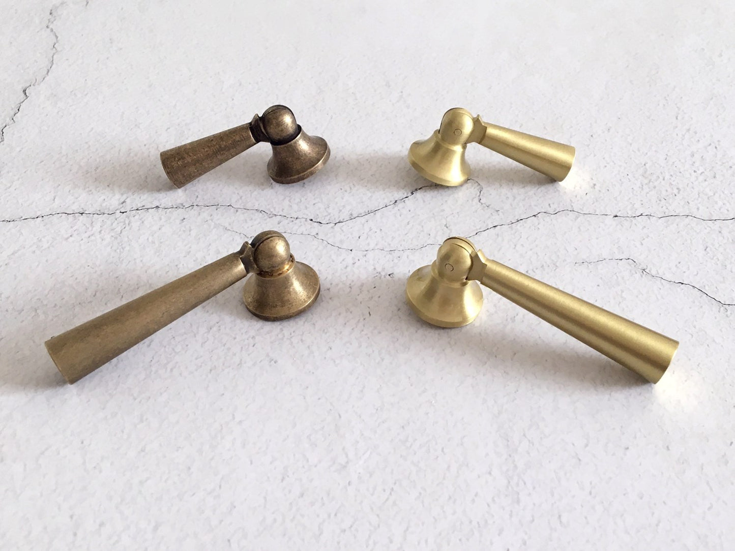 Tapered Pendant Cupboard Door Pull - Antique Bronze/Brass