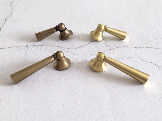 Tapered Pendant Cupboard Door Pull - Antique Bronze/Brass