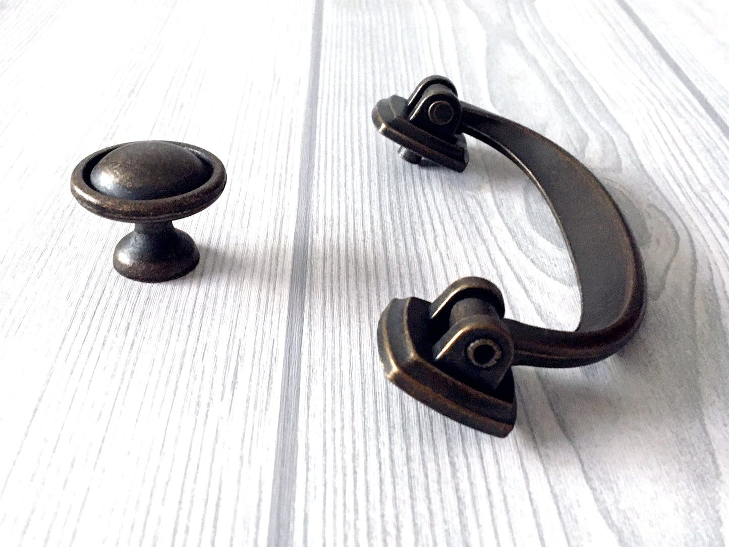 3-5/8" Centers Vintage Style Drop Bail Drawer Pulls, Antique Bronze